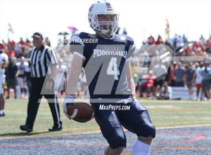 Thumbnail 3 in PSFCA Big 33 Football Classic photogallery.