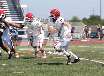 Thumbnail 1 in PSFCA Big 33 Football Classic photogallery.