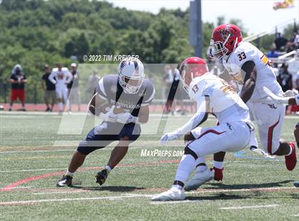 Thumbnail 1 in PSFCA Big 33 Football Classic photogallery.