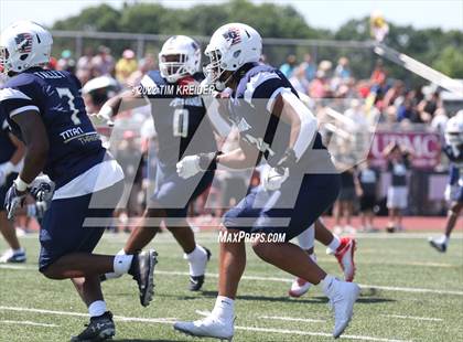 Thumbnail 3 in PSFCA Big 33 Football Classic photogallery.