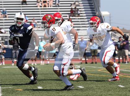 Thumbnail 2 in PSFCA Big 33 Football Classic photogallery.