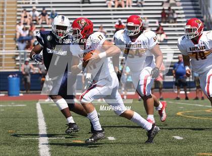 Thumbnail 3 in PSFCA Big 33 Football Classic photogallery.
