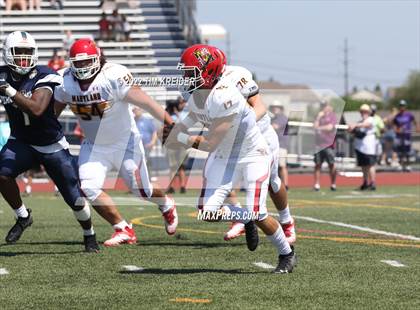 Thumbnail 3 in PSFCA Big 33 Football Classic photogallery.