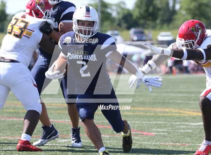 Thumbnail 2 in PSFCA Big 33 Football Classic photogallery.
