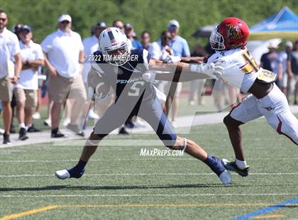 Thumbnail 2 in PSFCA Big 33 Football Classic photogallery.