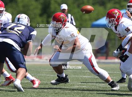 Thumbnail 2 in PSFCA Big 33 Football Classic photogallery.