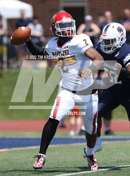 Thumbnail 2 in PSFCA Big 33 Football Classic photogallery.