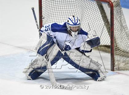Thumbnail 1 in Xavier vs. Darien (CIAC D1 Semiinal) photogallery.