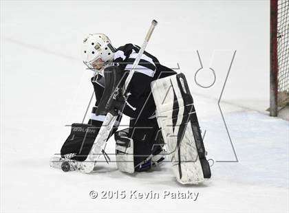Thumbnail 1 in Xavier vs. Darien (CIAC D1 Semiinal) photogallery.