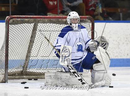 Thumbnail 2 in Xavier vs. Darien (CIAC D1 Semiinal) photogallery.