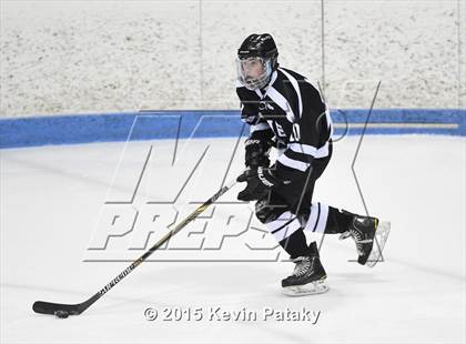 Thumbnail 2 in Xavier vs. Darien (CIAC D1 Semiinal) photogallery.