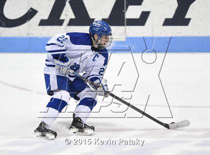 Thumbnail 2 in Xavier vs. Darien (CIAC D1 Semiinal) photogallery.