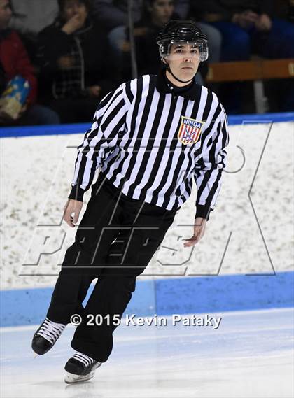 Thumbnail 1 in Xavier vs. Darien (CIAC D1 Semiinal) photogallery.