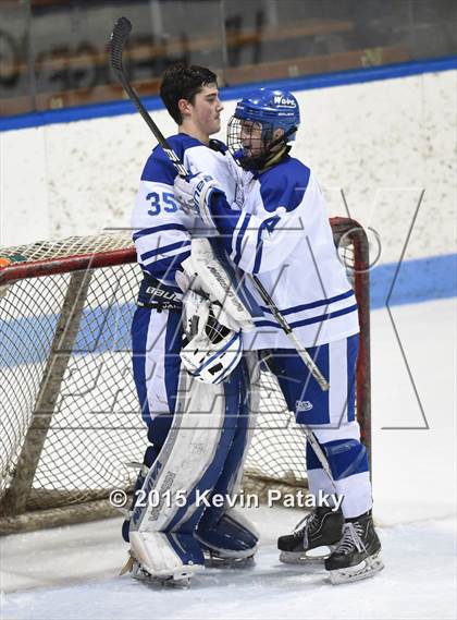 Thumbnail 2 in Xavier vs. Darien (CIAC D1 Semiinal) photogallery.