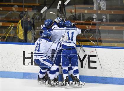 Thumbnail 1 in Xavier vs. Darien (CIAC D1 Semiinal) photogallery.