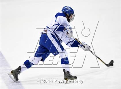 Thumbnail 1 in Xavier vs. Darien (CIAC D1 Semiinal) photogallery.