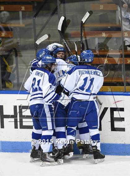 Thumbnail 1 in Xavier vs. Darien (CIAC D1 Semiinal) photogallery.