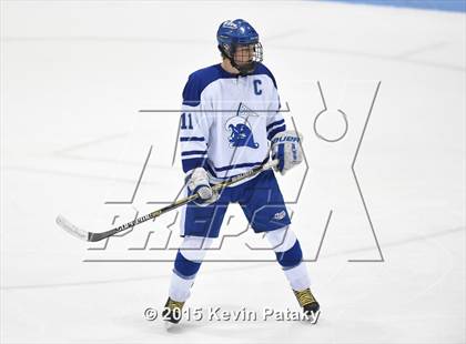 Thumbnail 2 in Xavier vs. Darien (CIAC D1 Semiinal) photogallery.