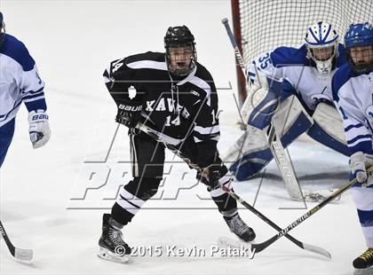 Thumbnail 2 in Xavier vs. Darien (CIAC D1 Semiinal) photogallery.