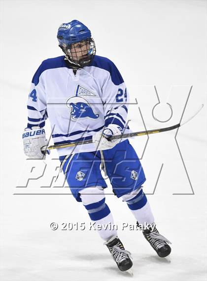 Thumbnail 3 in Xavier vs. Darien (CIAC D1 Semiinal) photogallery.
