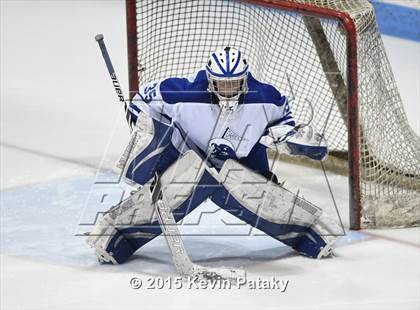 Thumbnail 3 in Xavier vs. Darien (CIAC D1 Semiinal) photogallery.