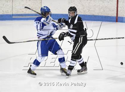 Thumbnail 2 in Xavier vs. Darien (CIAC D1 Semiinal) photogallery.