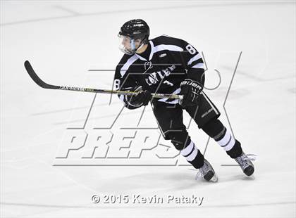 Thumbnail 3 in Xavier vs. Darien (CIAC D1 Semiinal) photogallery.