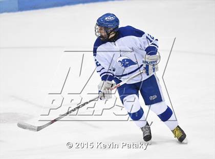 Thumbnail 3 in Xavier vs. Darien (CIAC D1 Semiinal) photogallery.