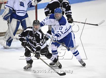 Thumbnail 1 in Xavier vs. Darien (CIAC D1 Semiinal) photogallery.