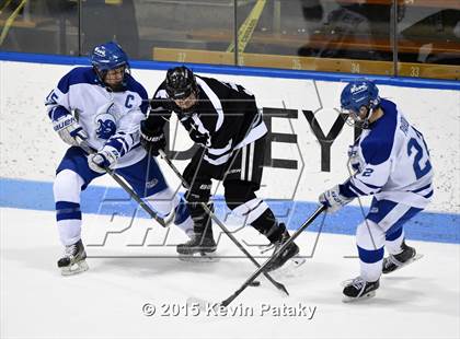 Thumbnail 2 in Xavier vs. Darien (CIAC D1 Semiinal) photogallery.