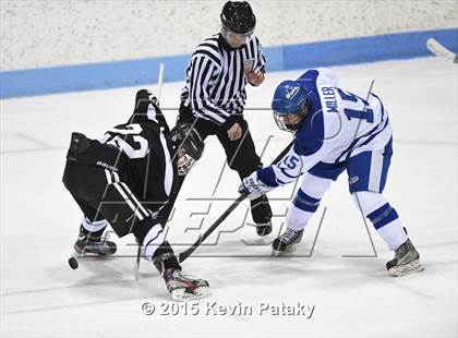 Thumbnail 3 in Xavier vs. Darien (CIAC D1 Semiinal) photogallery.