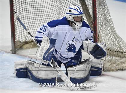 Thumbnail 1 in Xavier vs. Darien (CIAC D1 Semiinal) photogallery.