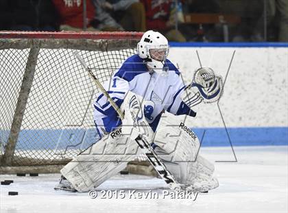 Thumbnail 2 in Xavier vs. Darien (CIAC D1 Semiinal) photogallery.