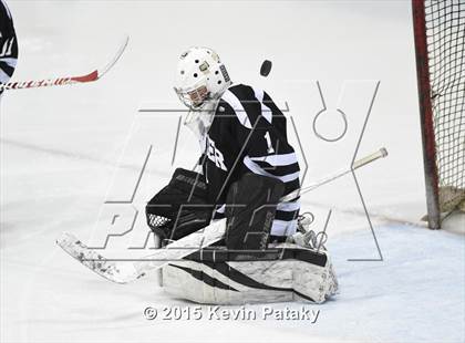 Thumbnail 1 in Xavier vs. Darien (CIAC D1 Semiinal) photogallery.