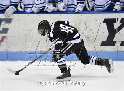 Thumbnail 2 in Xavier vs. Darien (CIAC D1 Semiinal) photogallery.