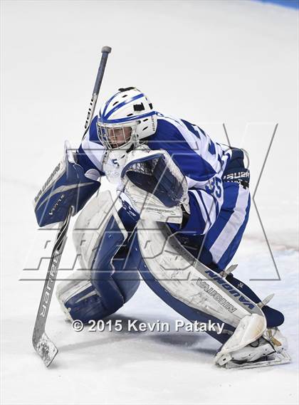 Thumbnail 2 in Xavier vs. Darien (CIAC D1 Semiinal) photogallery.