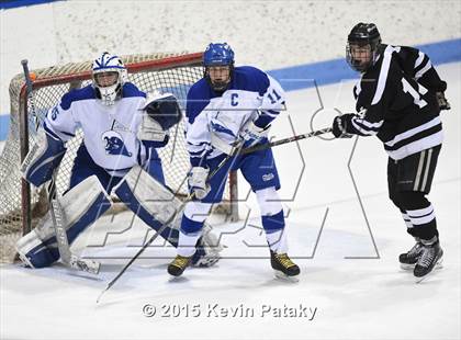 Thumbnail 1 in Xavier vs. Darien (CIAC D1 Semiinal) photogallery.
