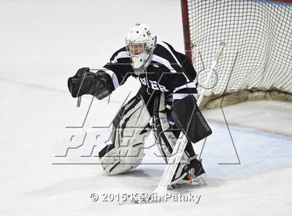 Thumbnail 1 in Xavier vs. Darien (CIAC D1 Semiinal) photogallery.