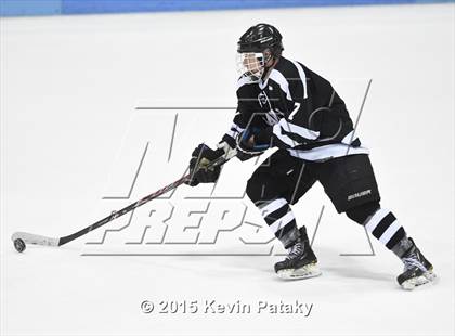 Thumbnail 1 in Xavier vs. Darien (CIAC D1 Semiinal) photogallery.