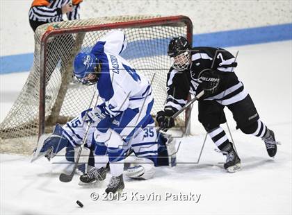 Thumbnail 1 in Xavier vs. Darien (CIAC D1 Semiinal) photogallery.