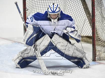Thumbnail 1 in Xavier vs. Darien (CIAC D1 Semiinal) photogallery.