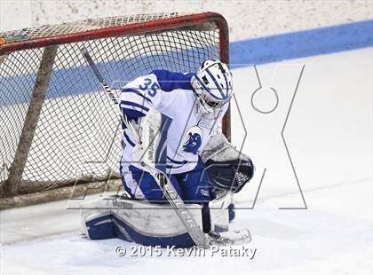 Thumbnail 1 in Xavier vs. Darien (CIAC D1 Semiinal) photogallery.