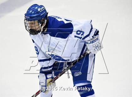 Thumbnail 2 in Xavier vs. Darien (CIAC D1 Semiinal) photogallery.