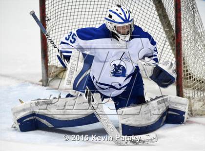 Thumbnail 1 in Xavier vs. Darien (CIAC D1 Semiinal) photogallery.