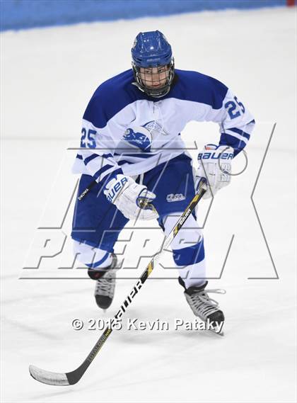 Thumbnail 1 in Xavier vs. Darien (CIAC D1 Semiinal) photogallery.