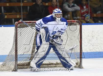 Thumbnail 2 in Xavier vs. Darien (CIAC D1 Semiinal) photogallery.