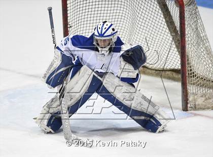 Thumbnail 2 in Xavier vs. Darien (CIAC D1 Semiinal) photogallery.