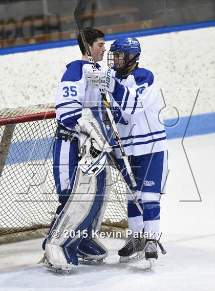 Thumbnail 3 in Xavier vs. Darien (CIAC D1 Semiinal) photogallery.