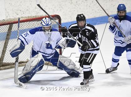 Thumbnail 2 in Xavier vs. Darien (CIAC D1 Semiinal) photogallery.