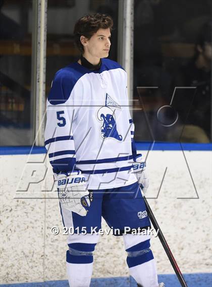 Thumbnail 3 in Xavier vs. Darien (CIAC D1 Semiinal) photogallery.